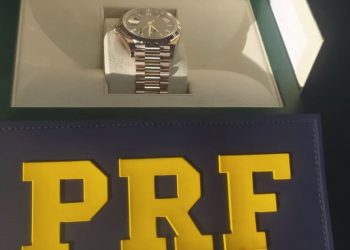 PRF apreende relógio de luxo e cheques no valor de quase R$ 560 mil