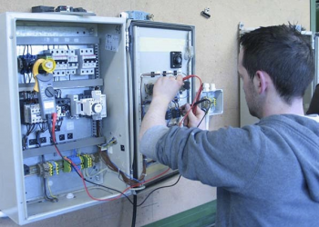 Com grande demanda de indústrias, cursos gratuitos de capacitação terão 120 vagas em Poços de Caldas