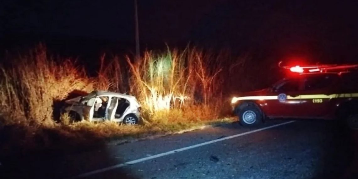 Acidente deixa uma pessoa morta e três gravemente feridas em rodovia do Sul de Minas