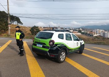 Motorista é preso por embriaguez após acidente em Poços de Caldas