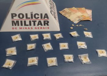 Suspeito de tráfico é preso com drogas escondidas em máscara em Poços de Caldas