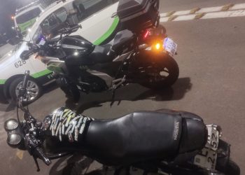 Moto de “grau”: condutor foge de blitz do Demutran, mas é alcançado e tem veículo apreendido em Poços de Caldas