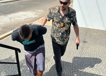 PCSP prende suspeito e apreende menor por tráfico de drogas