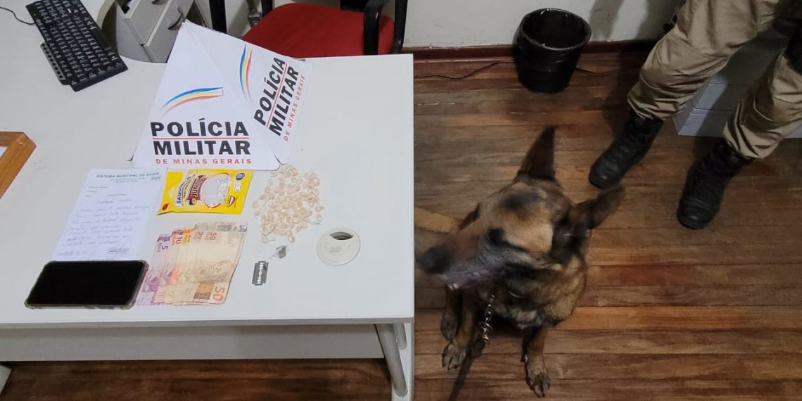 Adolescente é apreendido suspeito de tráfico de drogas no bairro São José em Poços