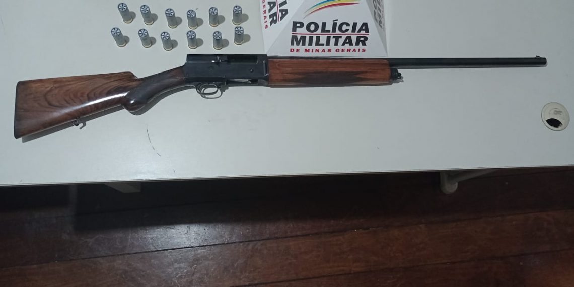 Espingarda é apreendida e carro removido em Campestre
