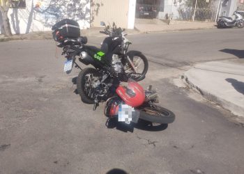 Demutran recupera moto levada por suspeito que ofereceu ajuda após a gasolina do veículo acabar em Poços