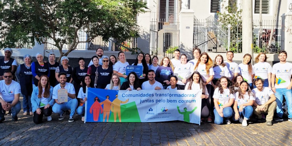 Estagiários(as) e Trainees da Alcoa Poços de Caldas realizam ação em Divinolândia