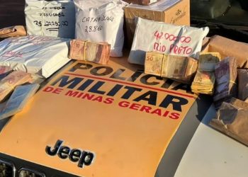 PC investiga origem de R$ 1 milhão apreendido em rodovia de MG; parte do dinheiro era de Poços de Caldas