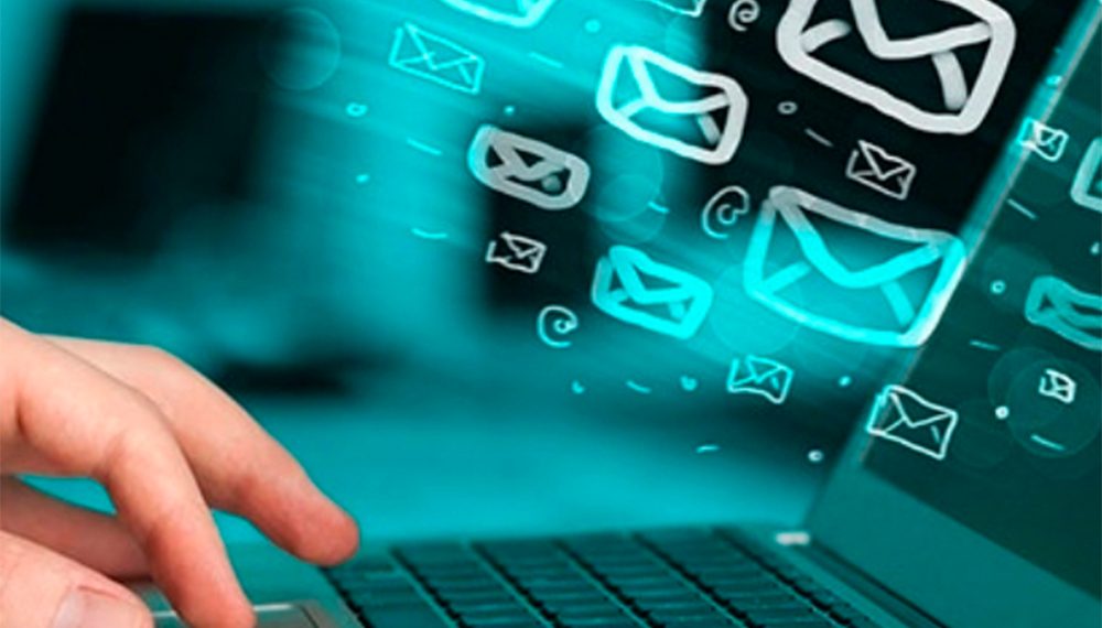 Empresa de tecnologia terá que indenizar cliente por retirada indevida de domínio na Internet