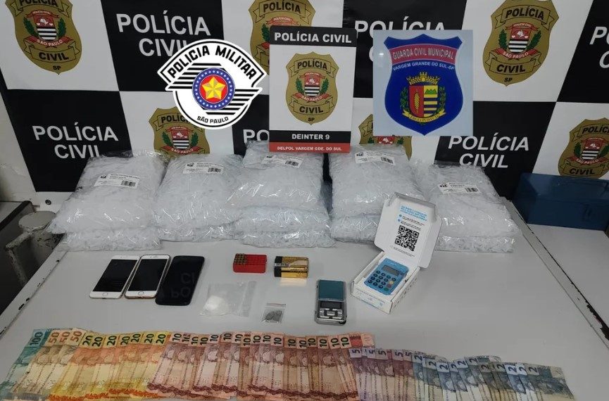 Operação da PMSP prende 4 pessoas por tráfico de drogas