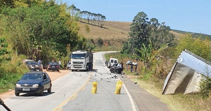 Acidente deixa três pessoas mortas na MG-179