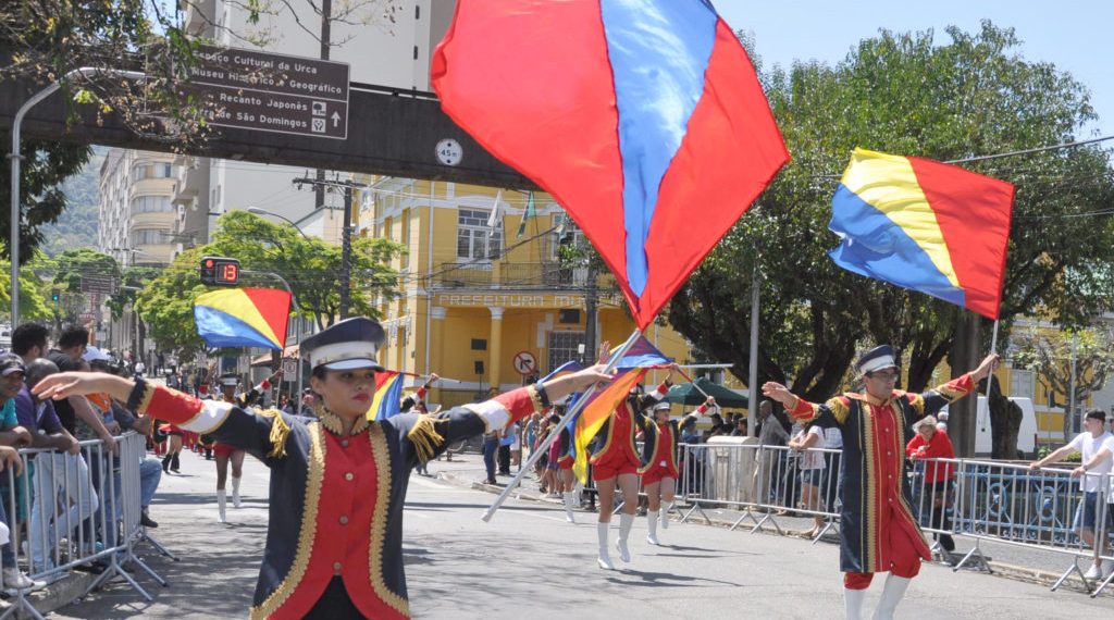 Ruas do centro de Poços de Caldas ficam interditadas para o desfile de 7 Setembro