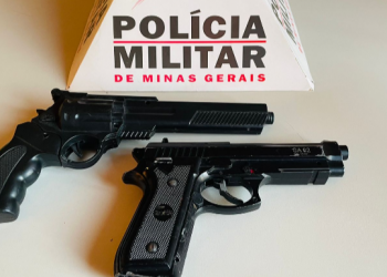 Adolescente é apreendido após exibir simulacros de arma de fogo nas redes sociais em Poços