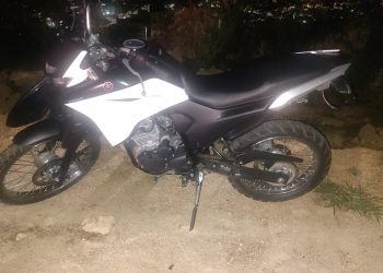 Moto furtada na garagem de residência é recuperada pela PM de Poços de Caldas