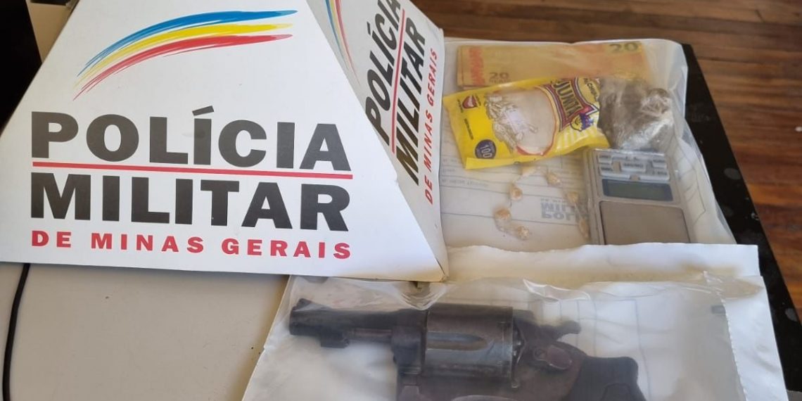 Jovem é preso e arma e drogas apreendidas em operação conjunta entre Polícia Militar e Polícia Civil em Poços de Caldas