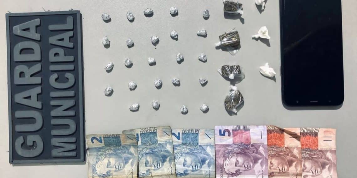 Suspeito de tráfico de drogas é detido pela GCM em Andradas