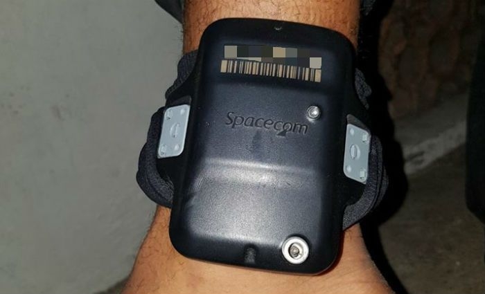 Com tornozeleira eletrônica, homem é preso por importunação sexual em loja de Poços de Caldas