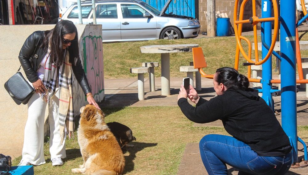 Oficinas gratuitas de fotografia e escrita criativa chegam à zona oeste em Poços