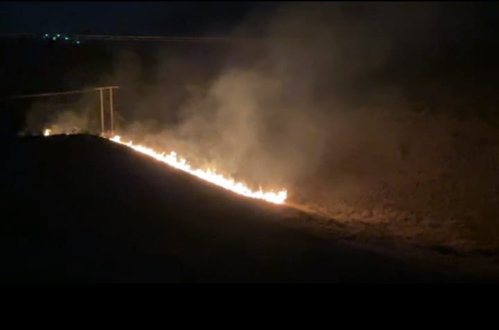 Incêndio consome 100 mil metros quadrados na zona oeste de Poços de Caldas