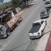 Cabine de caminhão se solta com o veículo em movimento; VÍDEO