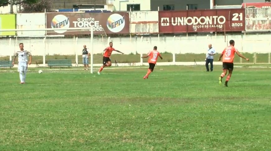 Vulcão vence o Villa Real em jogo realizado no Ronaldão; veja os melhores momentos