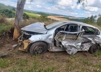 Acidente na MGC-146 deixa três pessoas feridas