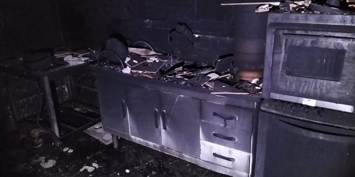 Área de lazer é invadida e incendiada no sul de Minas