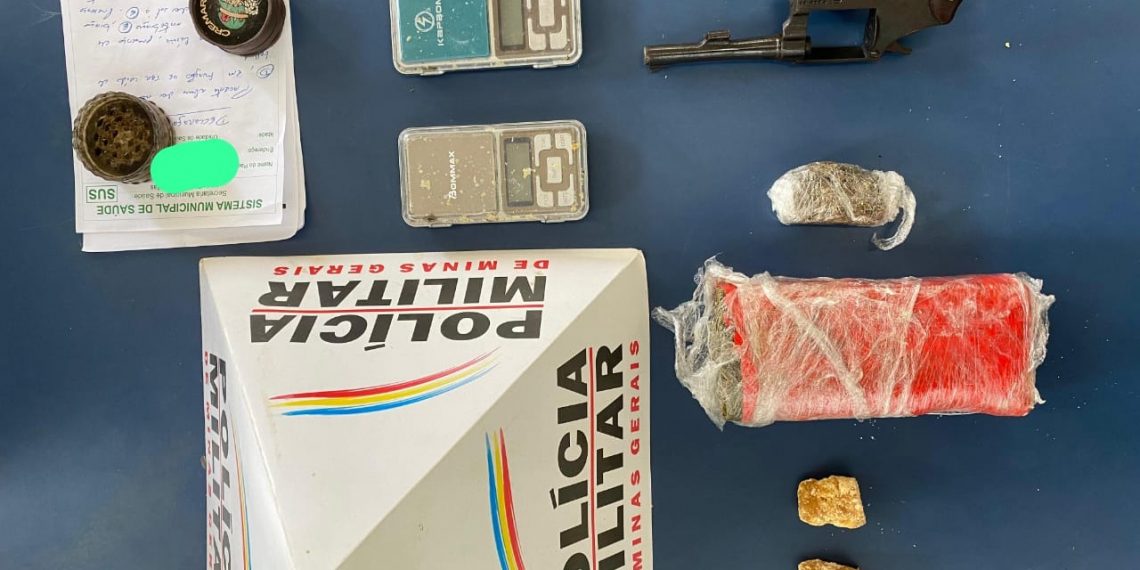 Polícia Militar apreende revólver em Poços