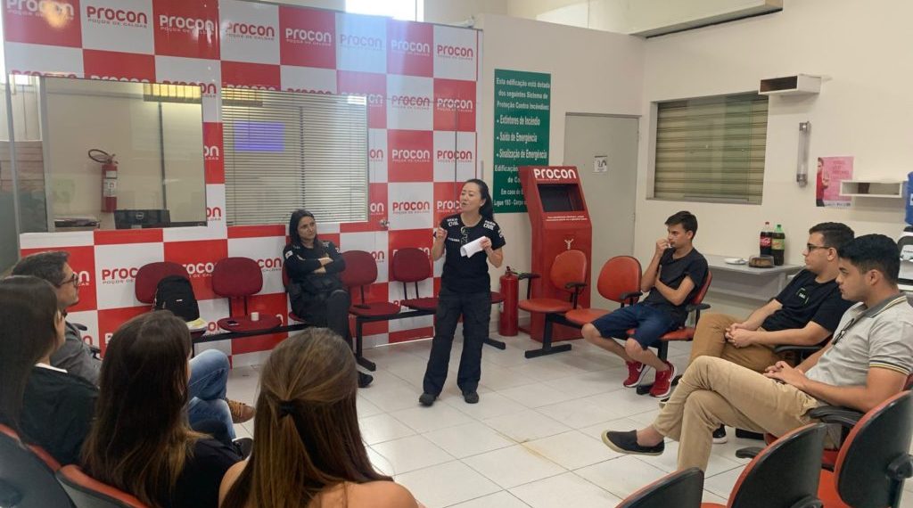 PROCON de Poços de Caldas realiza “Bate Papo Legal” sobre violência contra a mulher