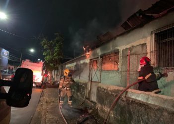Incêndio atinge antiga Creche Municipal em Poços de Caldas
