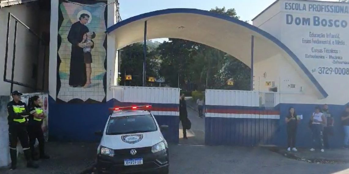 Após ataque, escola Dom Bosco inicia acolhimento de profissionais