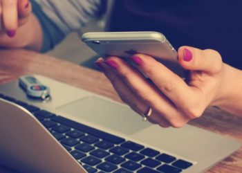 Golpe da “mão fantasma” usa acesso remoto para obter dados bancários; veja como se proteger