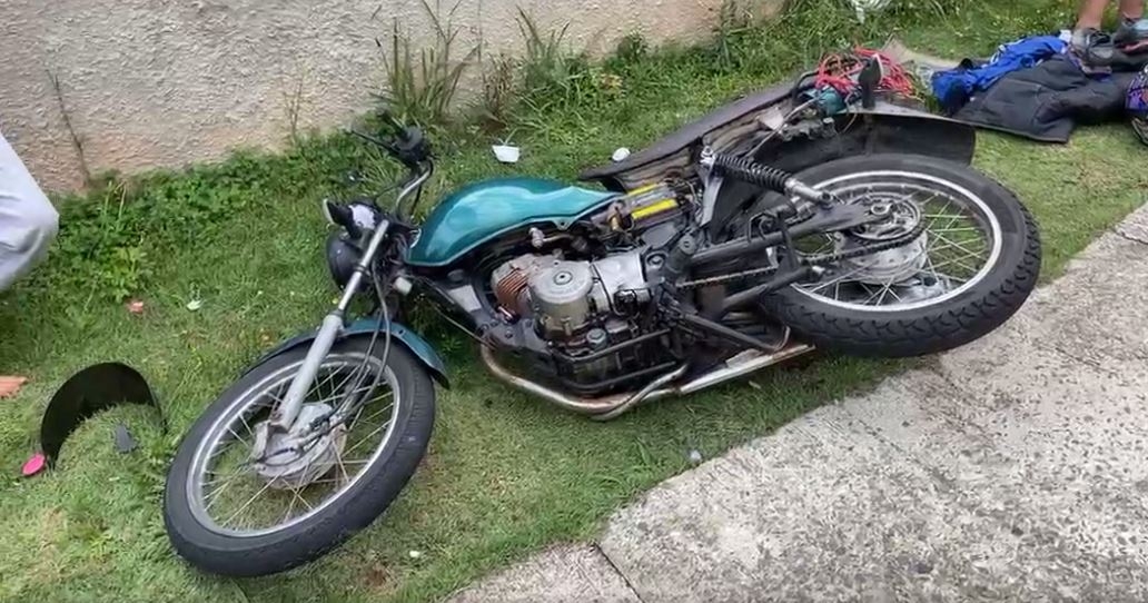 Jovem morre após acidente entre moto e carro em Poços de Caldas