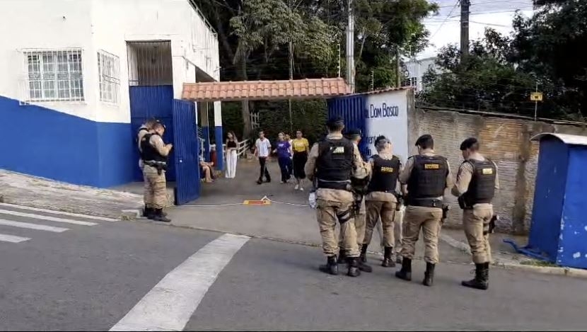 URGENTE: Morre um dos estudantes esfaqueado em ataque contra escola em Poços de Caldas