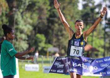 Johnatas Cruz e Núbia de Oliveira vencem Copa Brasil de Cross Country em Poços