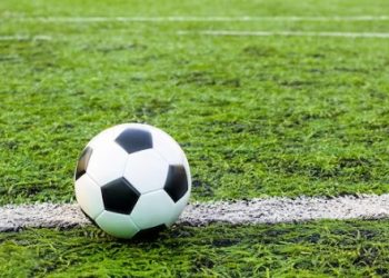 JOGO PELA VIDA | Time de médicos enfrenta time máster do Vulcão em partida solidária em Poços