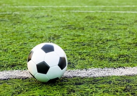JOGO PELA VIDA | Time de médicos enfrenta time máster do Vulcão em partida solidária em Poços