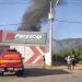 URGENTE| Incêndio é registrado em loja de pneus em Poços de Caldas