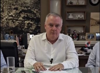 Regime estatutário para servidores é sancionado pelo prefeito em Poços