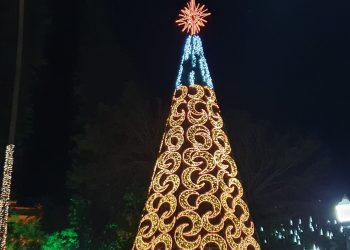 Prefeitura de Poços de Caldas faz a abertura do ‘Natal Poços de Luz’; veja as fotos
