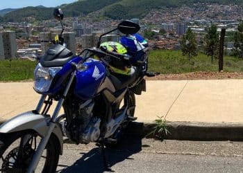Moto é furtada em Poços de Caldas