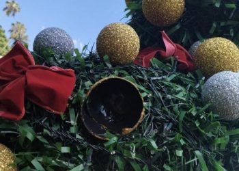 Enfeites de Natal em Poços de Caldas são alvos de vandalismo