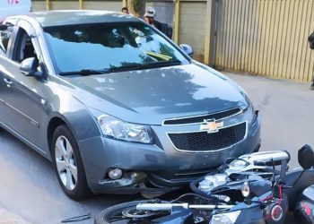 Motociclista fica ferido após sofrer acidente com mais dois veículos em Poços de Caldas