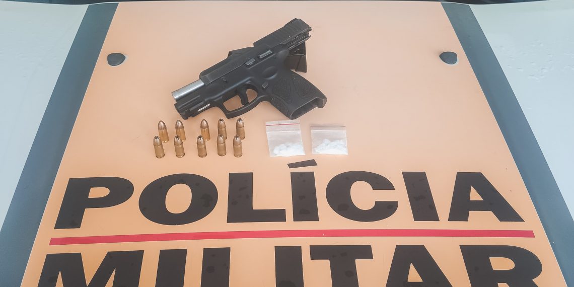 PMR prende homem, apreende pistola e cocaína durante blitz em Poços de Caldas