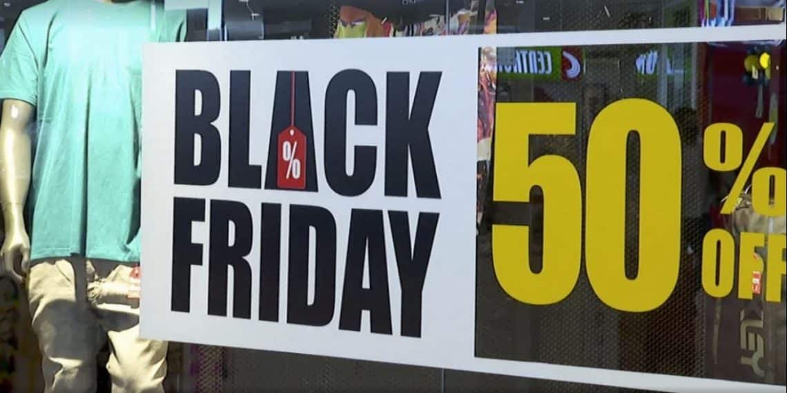 Black Friday: Procon monitora preços de produtos para evitar ofertas enganosas em Poços