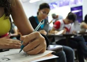 Poços é o 16º município de MG no ranking de melhores notas do ENEM