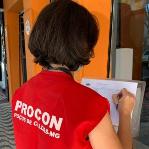 Procon de Poços de Caldas multa banco em R$30 Mil por descumprir Lei Municipal de atendimento ao consumidor