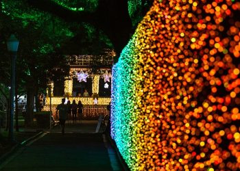 Painel de LED do Natal Poços de Luz é o maior do Brasil