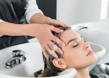 Setor de serviços lidera geração de empregos em Poços no mês de novembro