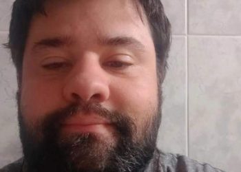 Motorista morre após carro cair em rio em São Sebastião da Grama 